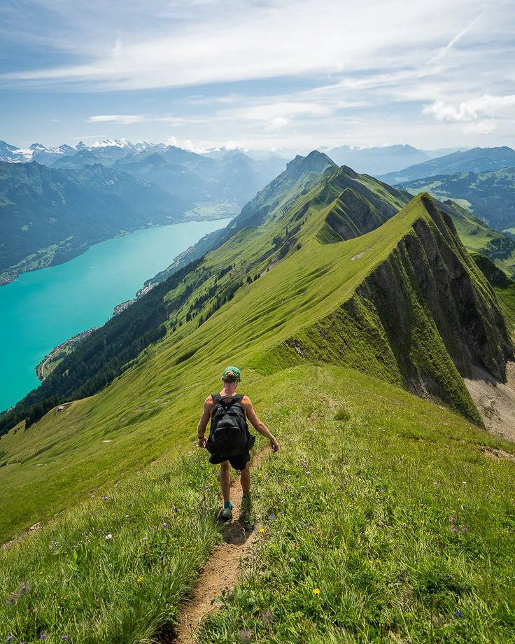 How to Pack and Organize Hiking Gear for Maximum Efficiency