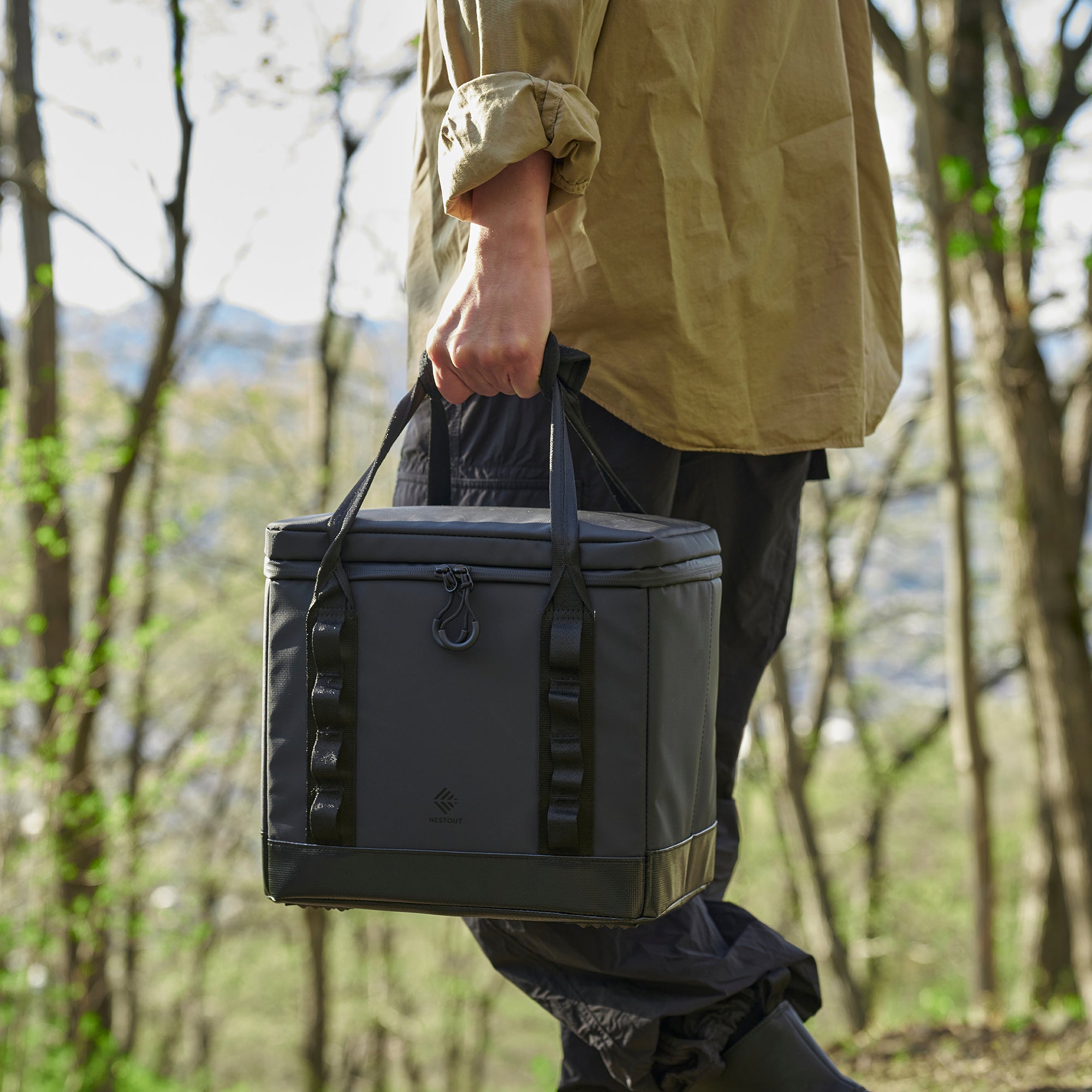 Nestout Power Station 1300 W with Black Carry Case